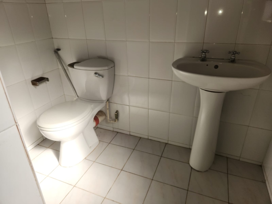 4 Bedroom Property for Sale in Rustenburg North North West